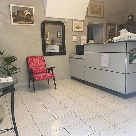 De La Santa Vittoria Альгайола