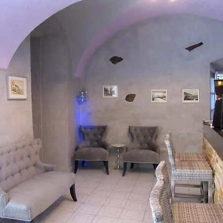 De La Santa Vittoria アルガジョラ