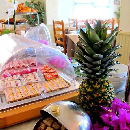 De La Santa Vittoria