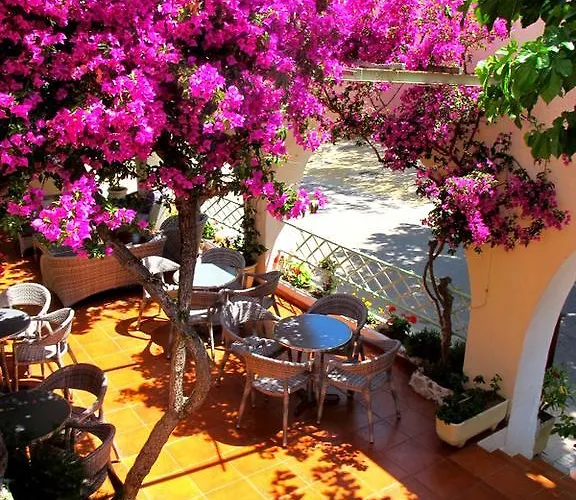 De La Santa Vittoria