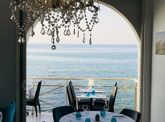 De La Santa Vittoria Algajola (Corsica)