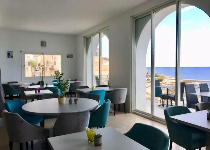 Hotell De La Santa Vittoria Algajola (Corsica)